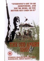 The Odd Angry Shot (1979) Escenas Nudistas