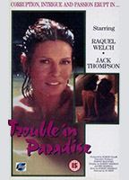 Trouble in Paradise escenas nudistas