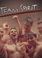 Team Spirit de serie 2005 película escenas de desnudos