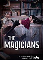The Magicians (2015-2020) Escenas Nudistas