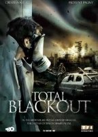 Total Blackout (2009) Escenas Nudistas