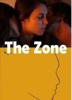 The zone (2011) Escenas Nudistas
