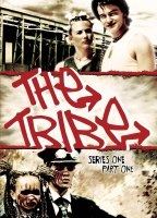 The Tribe (1999-2003) Escenas Nudistas