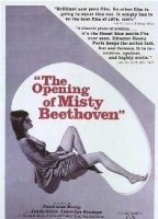 The Opening of Misty Beethoven (1976) Escenas Nudistas