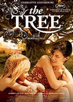 The Tree 2010 película escenas de desnudos