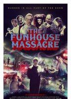 The Funhouse Massacre 2015 película escenas de desnudos