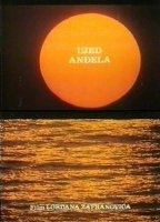 Ujed andjela (1984) Escenas Nudistas