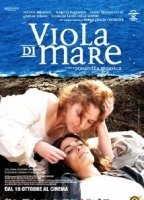 Viola di mare (2009) Escenas Nudistas