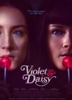 Violet & Daisy escenas nudistas