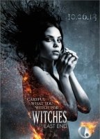 Witches of East End (2013) Escenas Nudistas