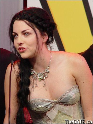 Naked Amy Lee Added 07192016 By Pepelepu 