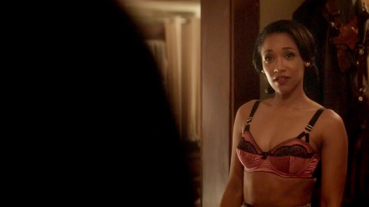 Candice Patton Desnuda En The Flash Ii