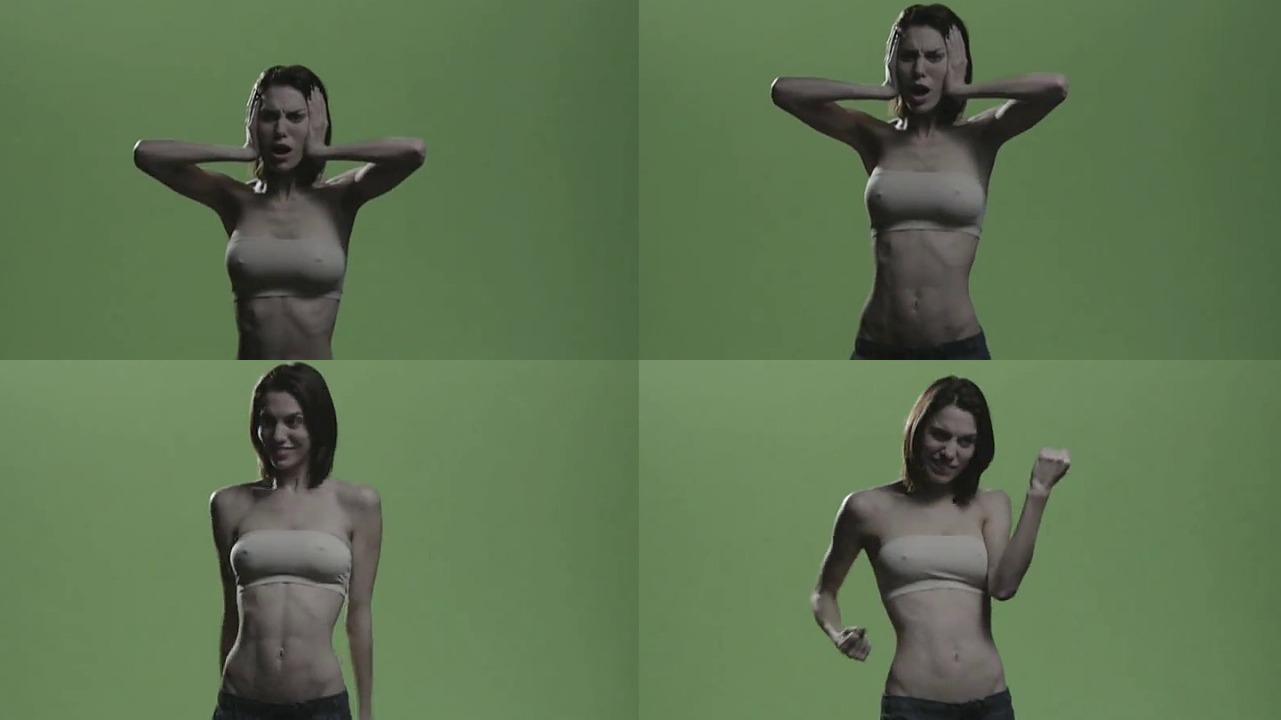 Christy Carlson Romano nude pics.