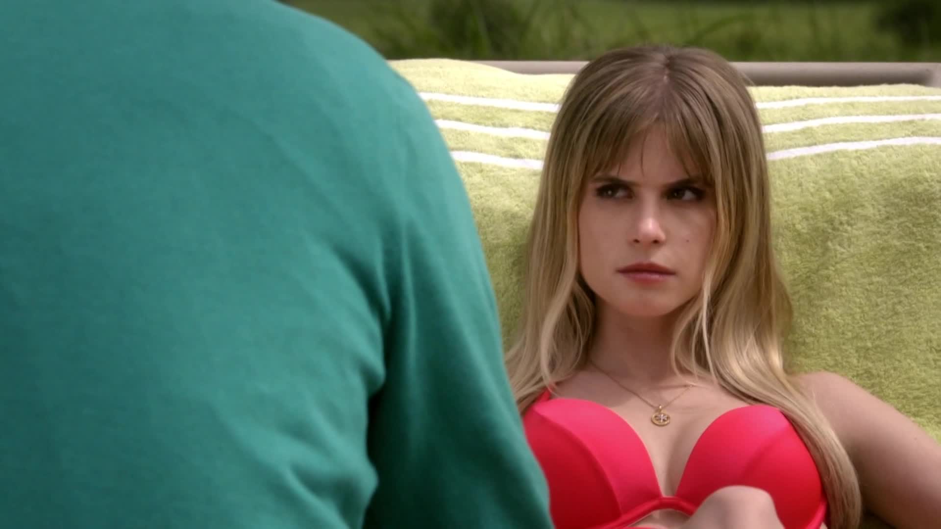 Carlson Young nude pics.