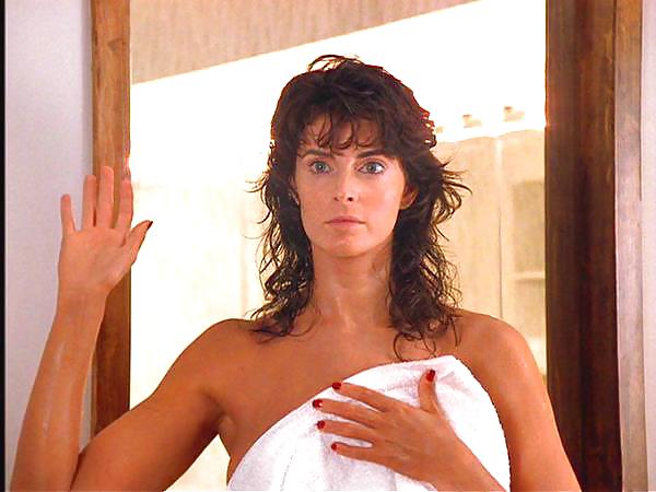 Joan Severance Desnuda En See No Evil Hear No Evil