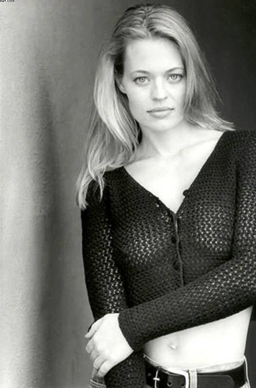 Naked Jeri Ryan Added By Bot