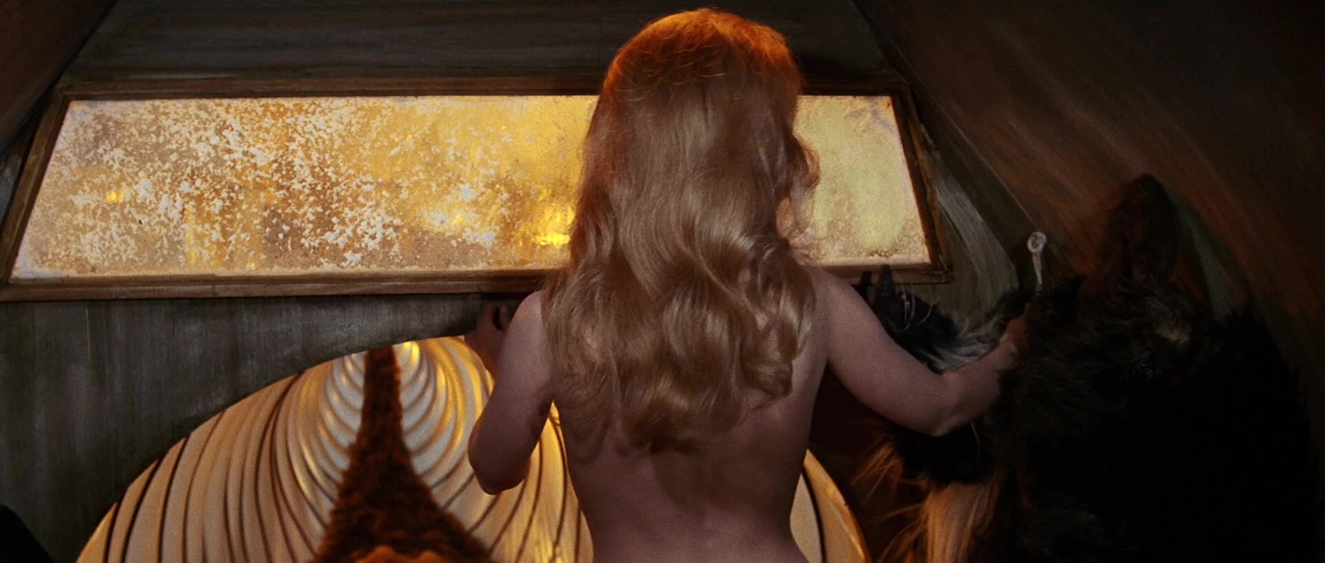 Jane Fonda Desnuda En Barbarella