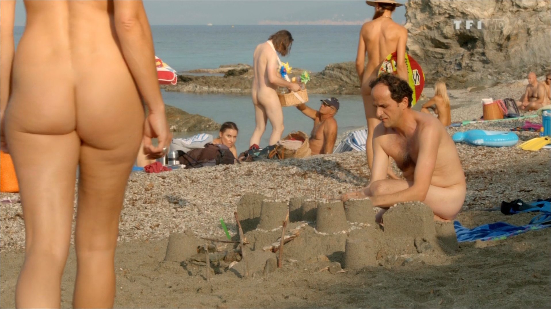 Marie Pape Desnuda En A Dix Minutes Des Naturistes My XXX Hot Girl