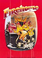 Firehouse escenas nudistas