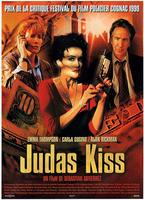 El beso de Judas (1998) Escenas Nudistas