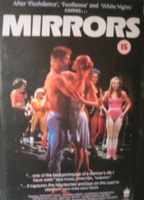 Mirrors 1985 película escenas de desnudos