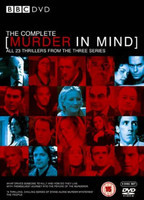 Murder in Mind (2001-2003) Escenas Nudistas