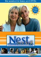 Nesthocker - Familie zu verschenken (1999-2002) Escenas Nudistas