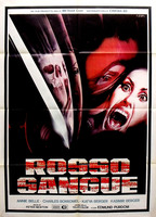 Rosso sangue (1982) Escenas Nudistas