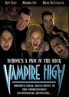 Vampire High 2001 película escenas de desnudos