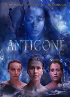 Antigone 2011 película escenas de desnudos