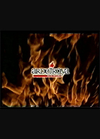 Ardetroya (2003) Escenas Nudistas
