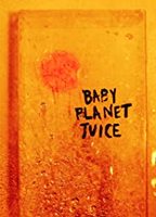 Baby Planet Juice (2016) Escenas Nudistas