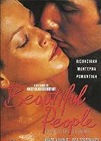 Beautiful People (2001) Escenas Nudistas