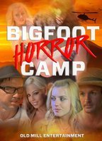 Bigfoot Horror Camp 2017 película escenas de desnudos