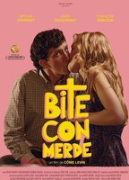 Bite Con Merde (2019) Escenas Nudistas