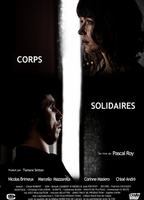 Corps solidaires (2012) Escenas Nudistas