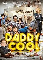 Daddy Cool (2017) Escenas Nudistas