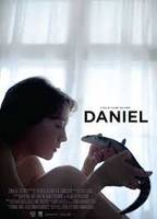 Daniel  (2019) Escenas Nudistas