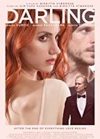 Darling (2017) Escenas Nudistas