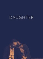Daughter (2020) Escenas Nudistas
