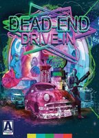 Dead End Drive-In (1986) Escenas Nudistas