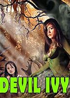Devil Ivy (2006) Escenas Nudistas