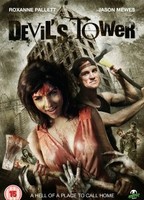 Devil's Tower 2014 película escenas de desnudos