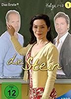 Die Stein  (2008-2011) Escenas Nudistas