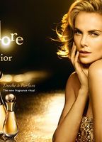 Dior J'Adore Perfume Commercial (2018) Escenas Nudistas