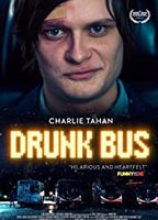 Drunk Bus (2020) Escenas Nudistas