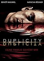 Duplicity (II) 2005 película escenas de desnudos