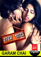 Garam Chai (2020) Escenas Nudistas