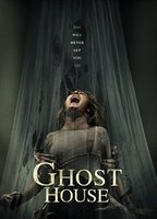 Ghost House 2017 película escenas de desnudos