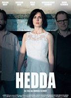 Hedda (2016) Escenas Nudistas